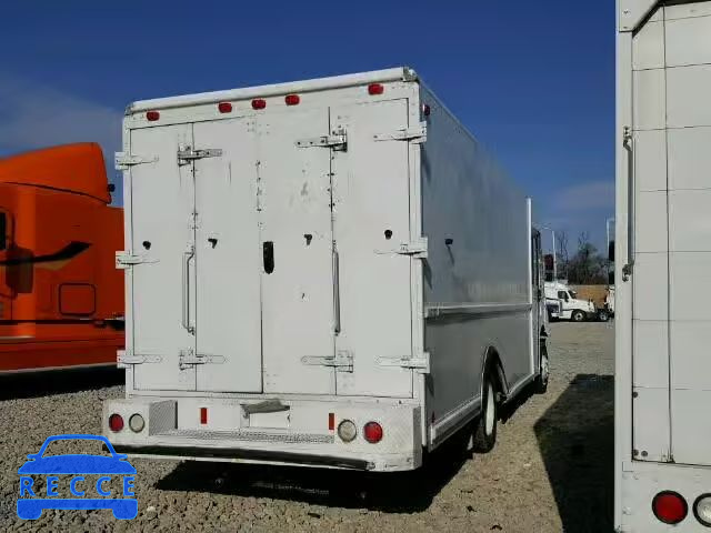 1998 FREIGHTLINER M LINE WAL 4UZA4FA49WC950504 image 3