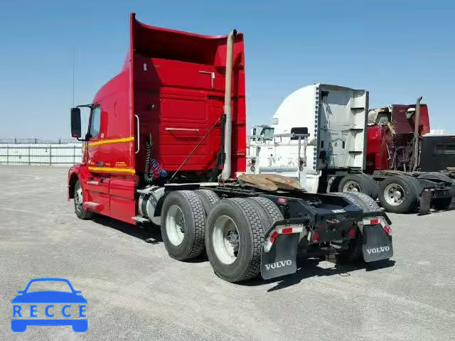 2012 VOLVO VNL 4V4NC9EG0CN560135 Bild 2