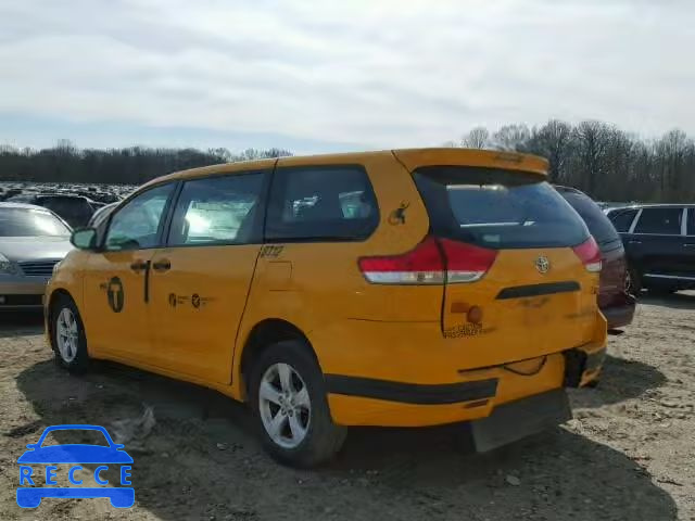 2011 TOYOTA SIENNA 5TDZK3DCXBS121531 image 2