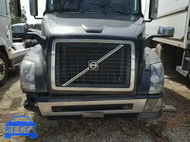 2009 VOLVO VNL 4V4NC9KJ19N275193 image 6