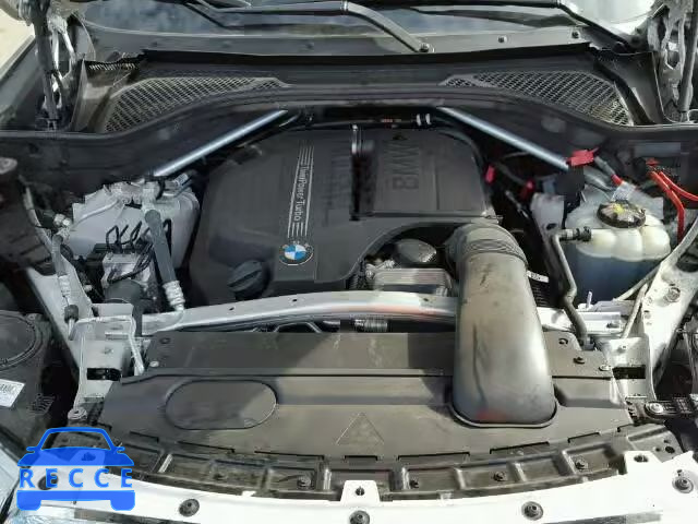 2016 BMW X5 XDRIVE3 5UXKR0C56G0U12745 Bild 6
