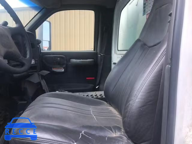 2004 GMC C7500 C7C0 1GDJ7C1C74F901326 image 4