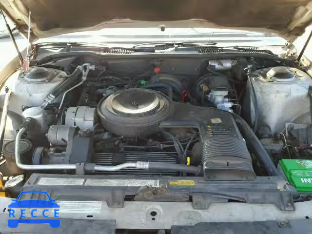 1985 CADILLAC FLEETWOOD 1G6CB6987F4296190 Bild 6