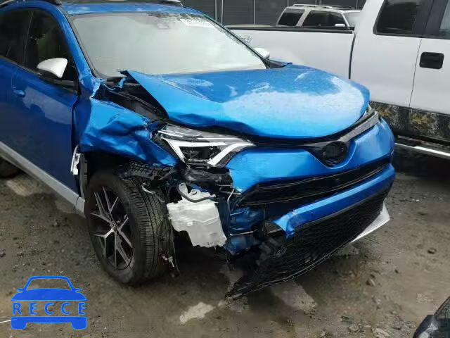 2016 TOYOTA RAV4 SE JTMNFREV2GJ070777 image 8