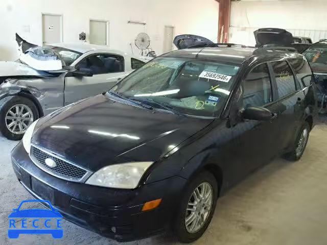 2005 FORD FOCUS ZXW 1FAFP36N05W158813 image 1