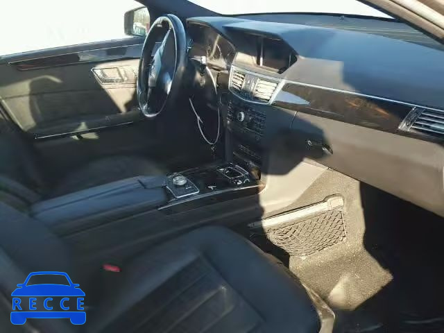 2010 MERCEDES-BENZ E550 WDDHF7CBXAA024606 image 4