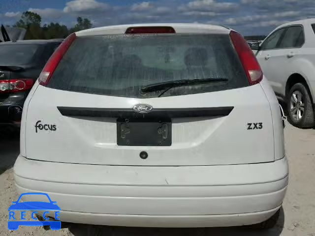 2002 FORD FOCUS ZX3 3FAFP31352R131028 image 8