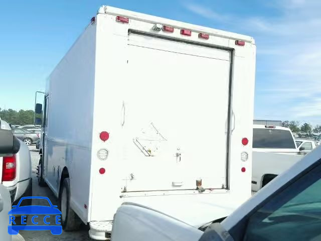 2000 FREIGHTLINER M LINE WAL 4UZA4FF41YCF81281 image 2