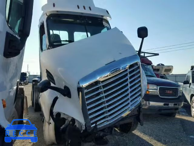 2016 FREIGHTLINER CASCADIA 1 3AKJGBDV6GSHB1708 image 0