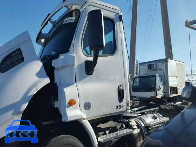 2016 FREIGHTLINER CASCADIA 1 3AKJGBDV6GSHB1708 image 8