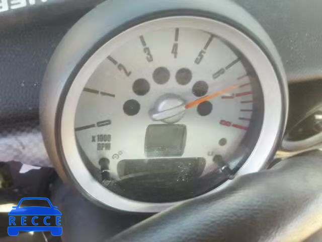 2009 MINI COOPER S WMWMF735X9TX40972 image 7