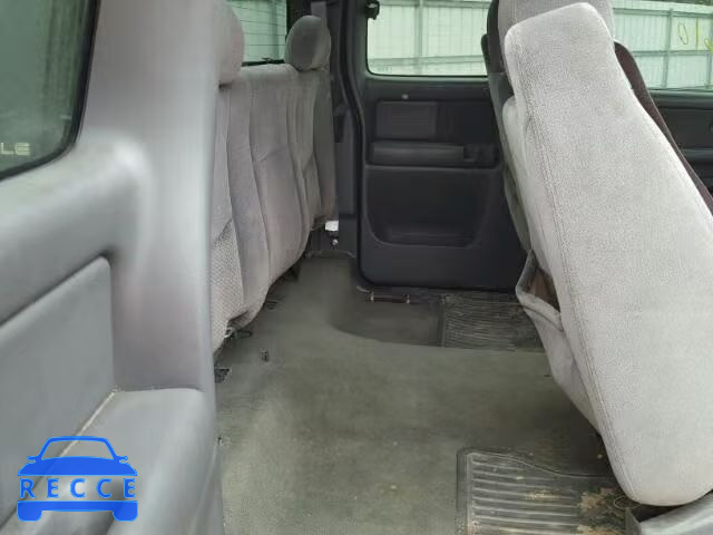 2003 GMC SIERRA C25 1GTHC29U83E328947 image 5