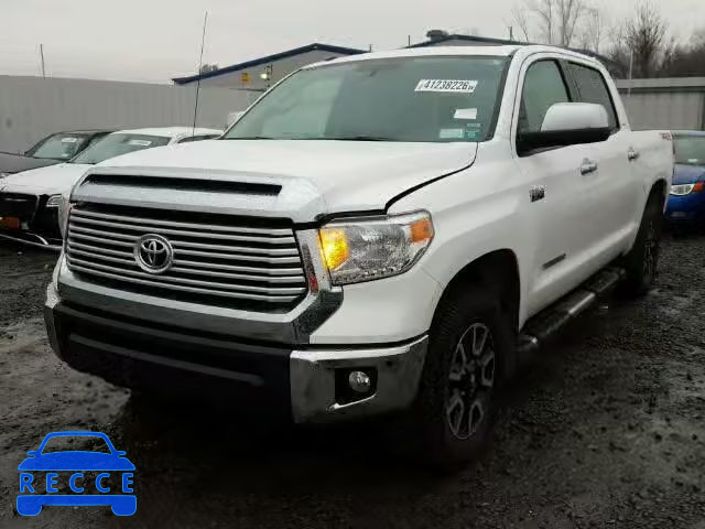 2016 TOYOTA TUNDRA CREWMAX 5TFHY5F16GX502960 Bild 1