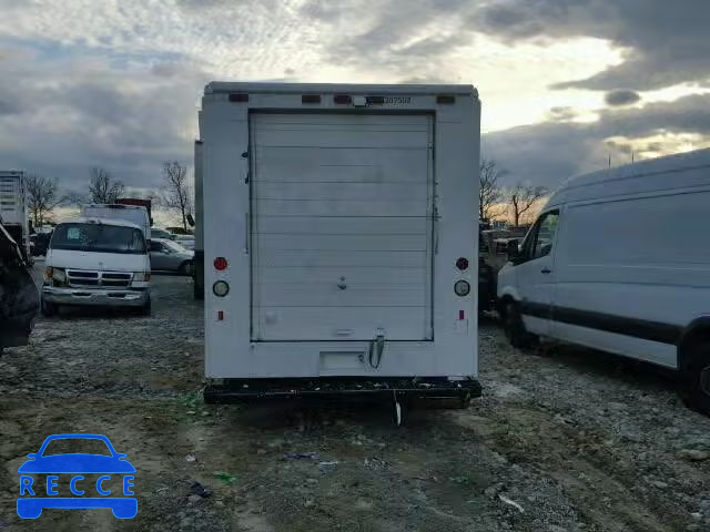 1998 FREIGHTLINER M LINE WAL 4UZA4FF46WC911488 image 9