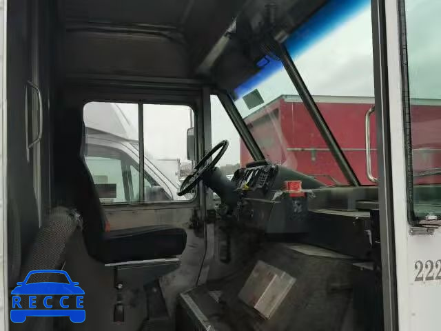 1998 FREIGHTLINER M LINE WAL 4UZA4FF45WC911451 image 4