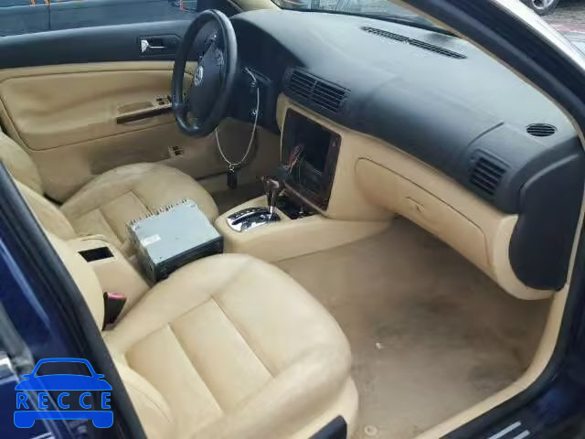 2004 VOLKSWAGEN PASSAT GLX WVWWH63B54E020580 image 4