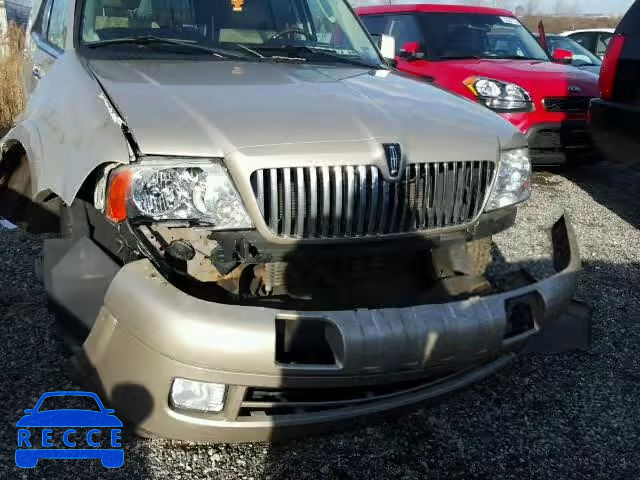 2005 LINCOLN NAVIGATOR 5LMFU28565LJ09216 зображення 8