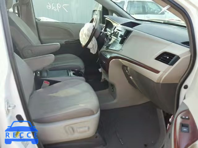 2013 TOYOTA SIENNA XLE 5TDYK3DC8DS305722 зображення 4