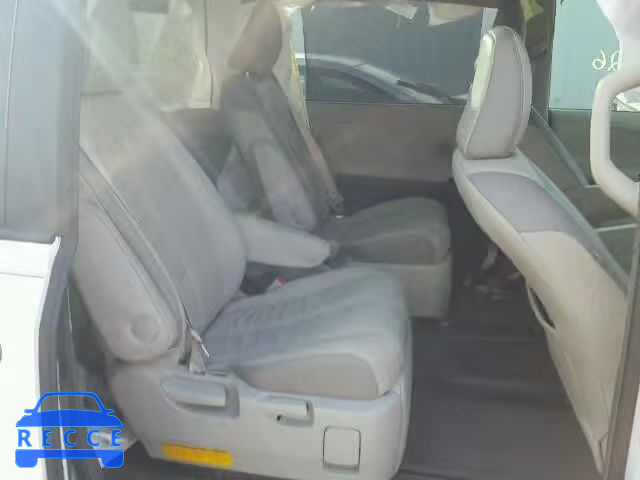 2013 TOYOTA SIENNA XLE 5TDYK3DC8DS305722 зображення 5