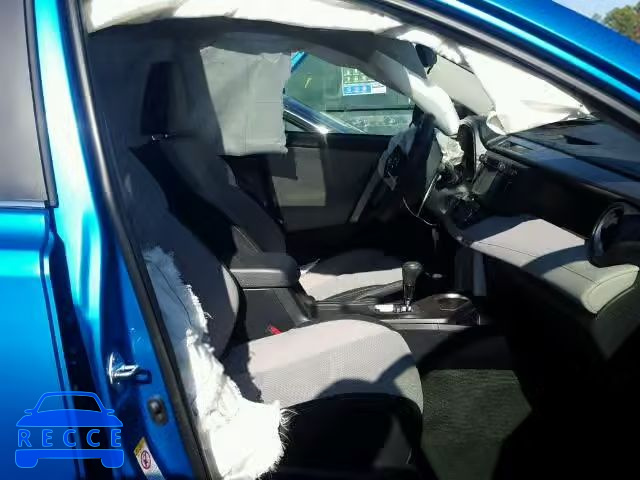 2016 TOYOTA RAV4 XLE JTMWFREV3GD089809 image 4