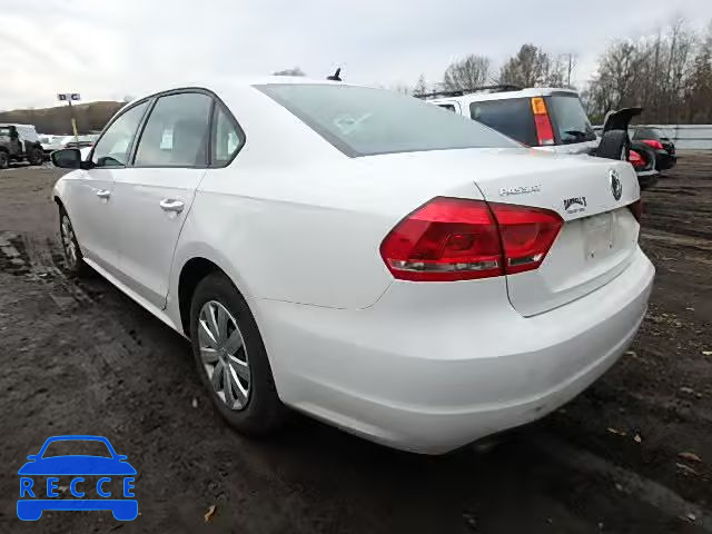 2013 VOLKSWAGEN PASSAT S 1VWAP7A32DC030491 зображення 2
