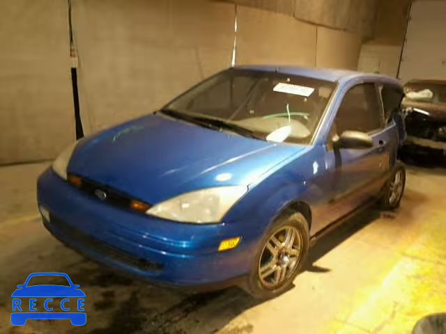 2000 FORD FOCUS ZX3 3FAFP3130YR136940 image 1