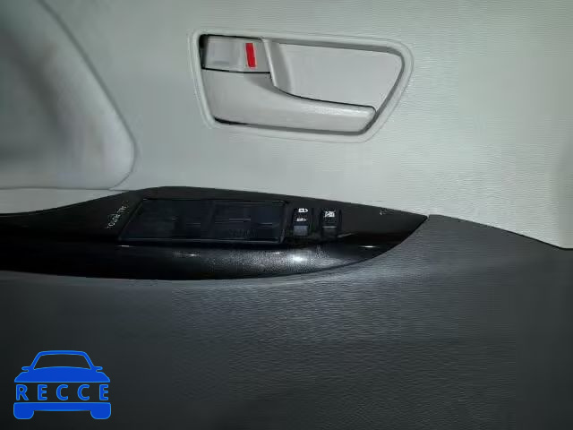2013 TOYOTA SIENNA LE 5TDJK3DC3DS064993 зображення 9