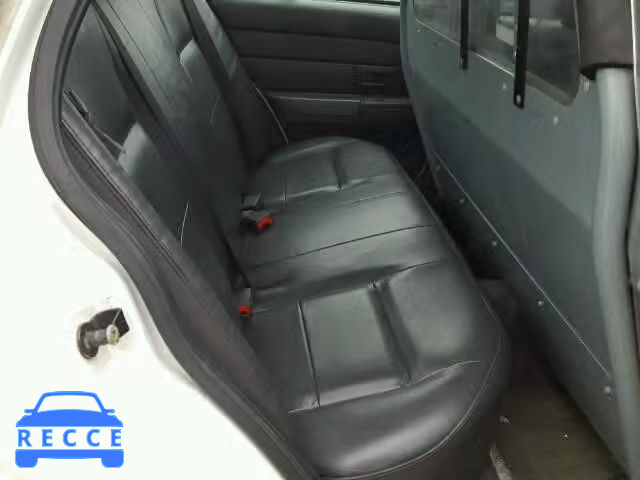 2005 FORD CROWN VIC 2FAHP71WX5X109025 image 5