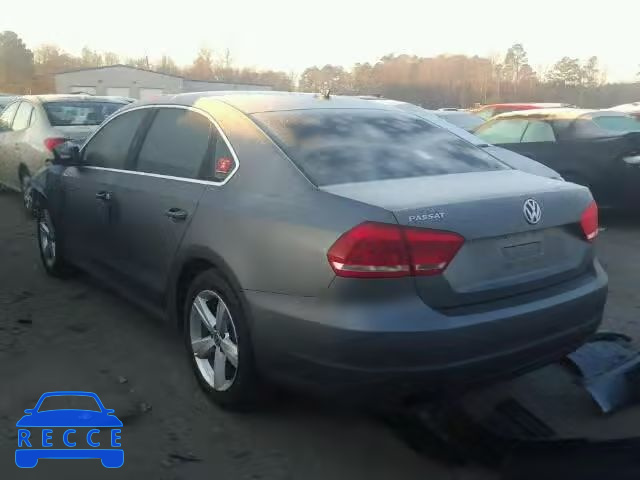 2014 VOLKSWAGEN PASSAT S 1VWAT7A30EC044984 зображення 2