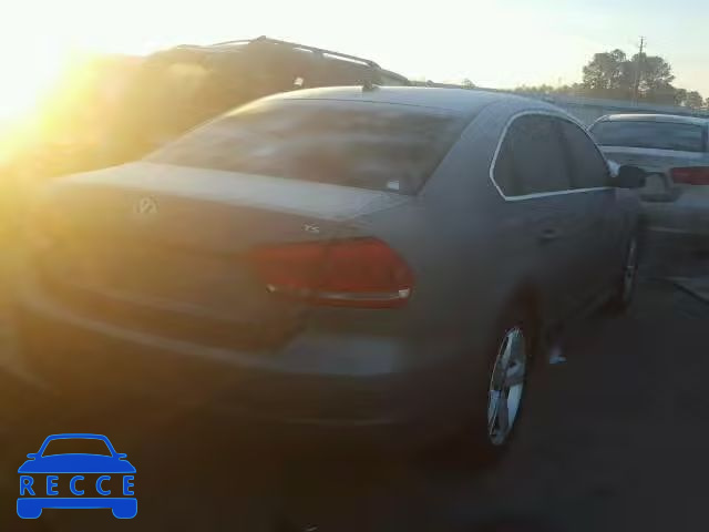 2014 VOLKSWAGEN PASSAT S 1VWAT7A30EC044984 зображення 3