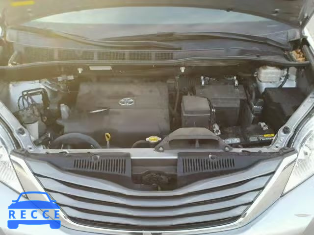 2014 TOYOTA SIENNA XLE 5TDYK3DC6ES466135 image 6
