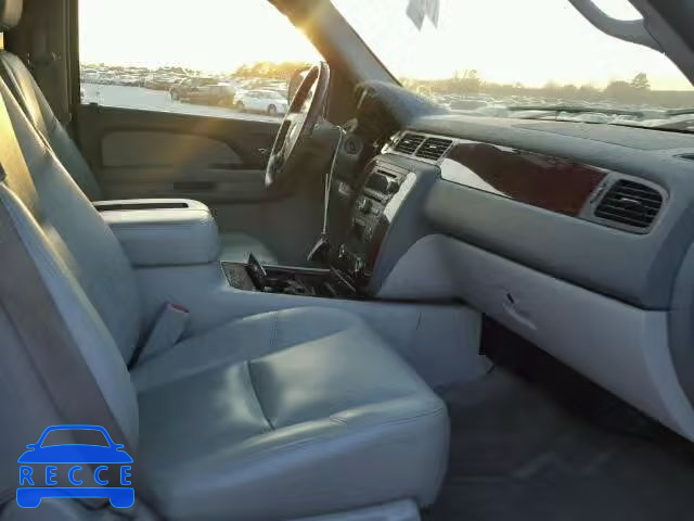 2009 CHEVROLET TAHOE LTZ 1GNFK33059R290110 image 4