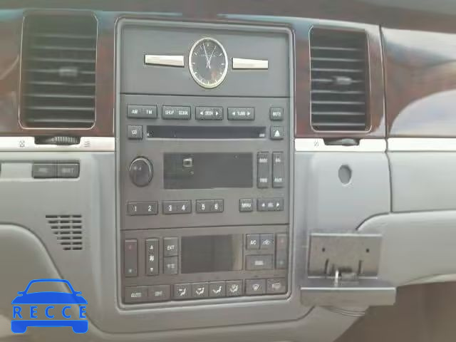 2007 LINCOLN TOWN CAR S 1LNHM81W07Y618080 зображення 8