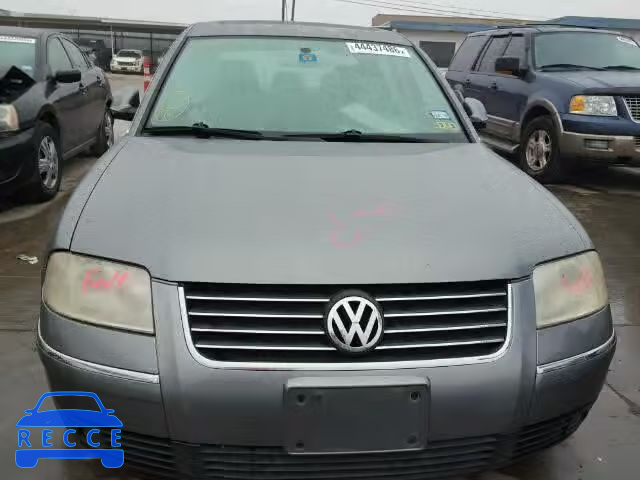 2005 VOLKSWAGEN PASSAT GLX WVWRU63BX5E047414 зображення 9