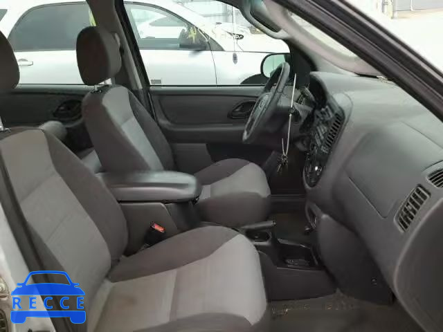 2003 FORD ESCAPE XLS 1FMYU021X3KE12654 image 4