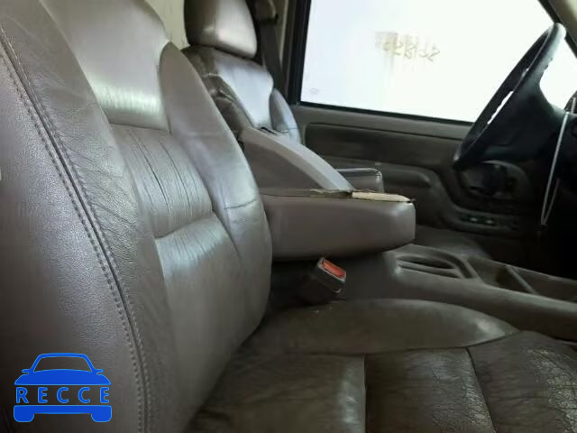 1998 GMC YUKON 1GKEK13R3WJ711313 image 4
