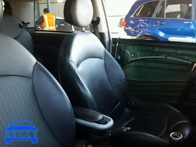 2009 MINI COOPER S WMWMF735X9TT94051 image 4