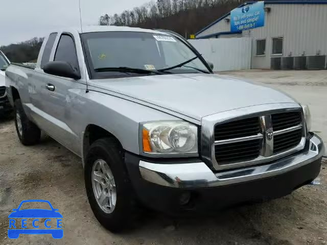 2005 DODGE DAKOTA SLT 1D7HW42K55S287618 image 0