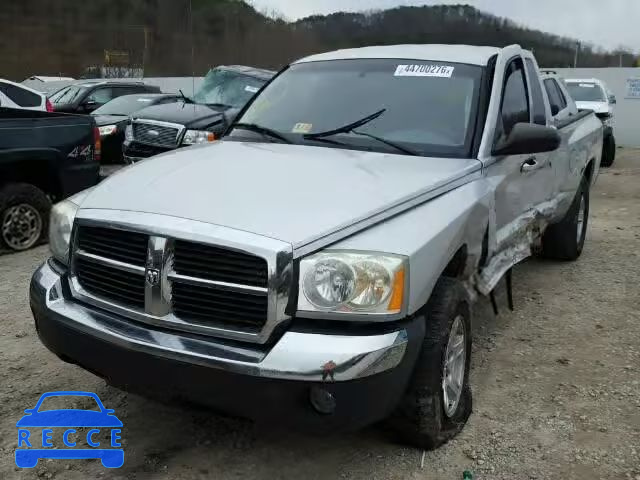 2005 DODGE DAKOTA SLT 1D7HW42K55S287618 image 1