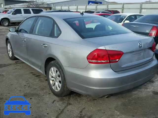 2012 VOLKSWAGEN PASSAT S 1VWAP7A33CC087295 Bild 2