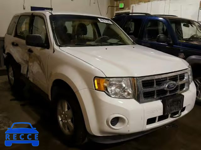 2010 FORD ESCAPE XLS 1FMCU9C70AKC96900 image 0