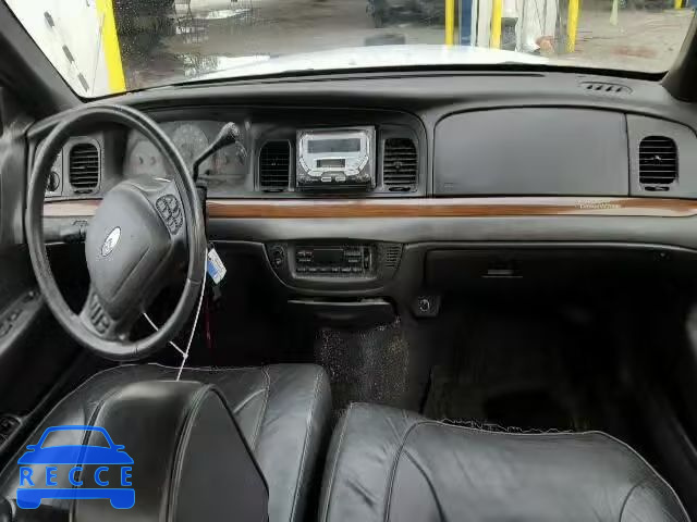 2002 FORD CROWN VICT 2FAFP74WX2X158644 image 9