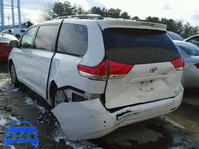 2013 TOYOTA SIENNA XLE 5TDDK3DC0DS070702 зображення 2