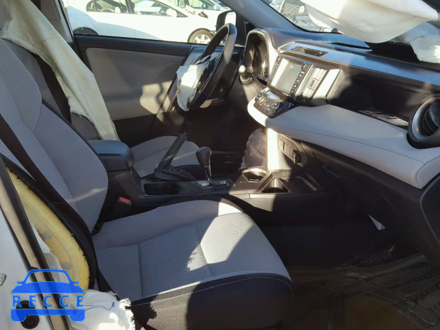 2016 TOYOTA RAV4 HV XL JTMRJREV9GD047799 image 4