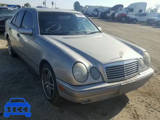 1996 MERCEDES-BENZ E 300D WDBJF20F8TJ004670 Bild 0