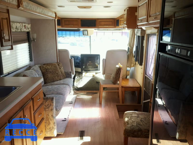 1999 FORD MOTORHOME 3FCNF53S6XJA04156 image 4