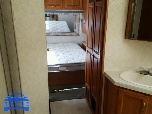 1999 FORD MOTORHOME 3FCNF53S6XJA04156 зображення 5