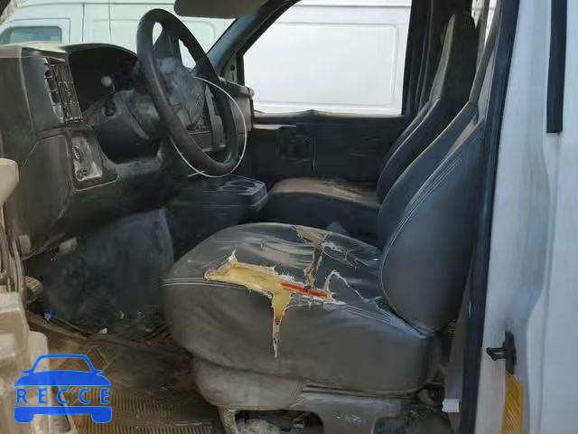 2003 GMC SAVANA CUT 1GDJG31U331105936 image 4