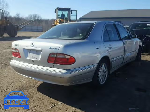 2001 MERCEDES-BENZ E 320 4MAT WDBJF82J81X061000 image 3