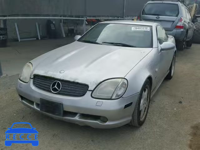 2000 MERCEDES-BENZ SLK 230 KO WDBKK47F5YF144820 Bild 1